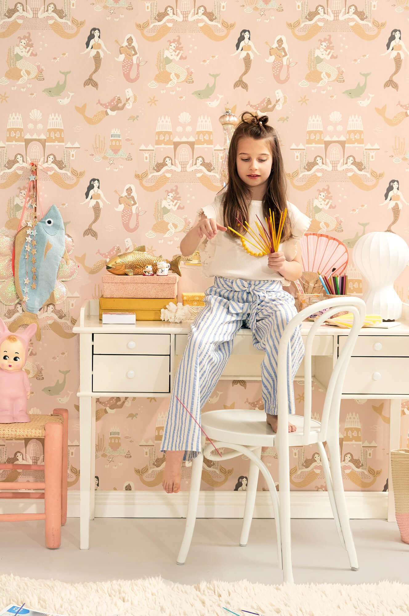 Mermaid Reef Wallpaper in Sweet Pink