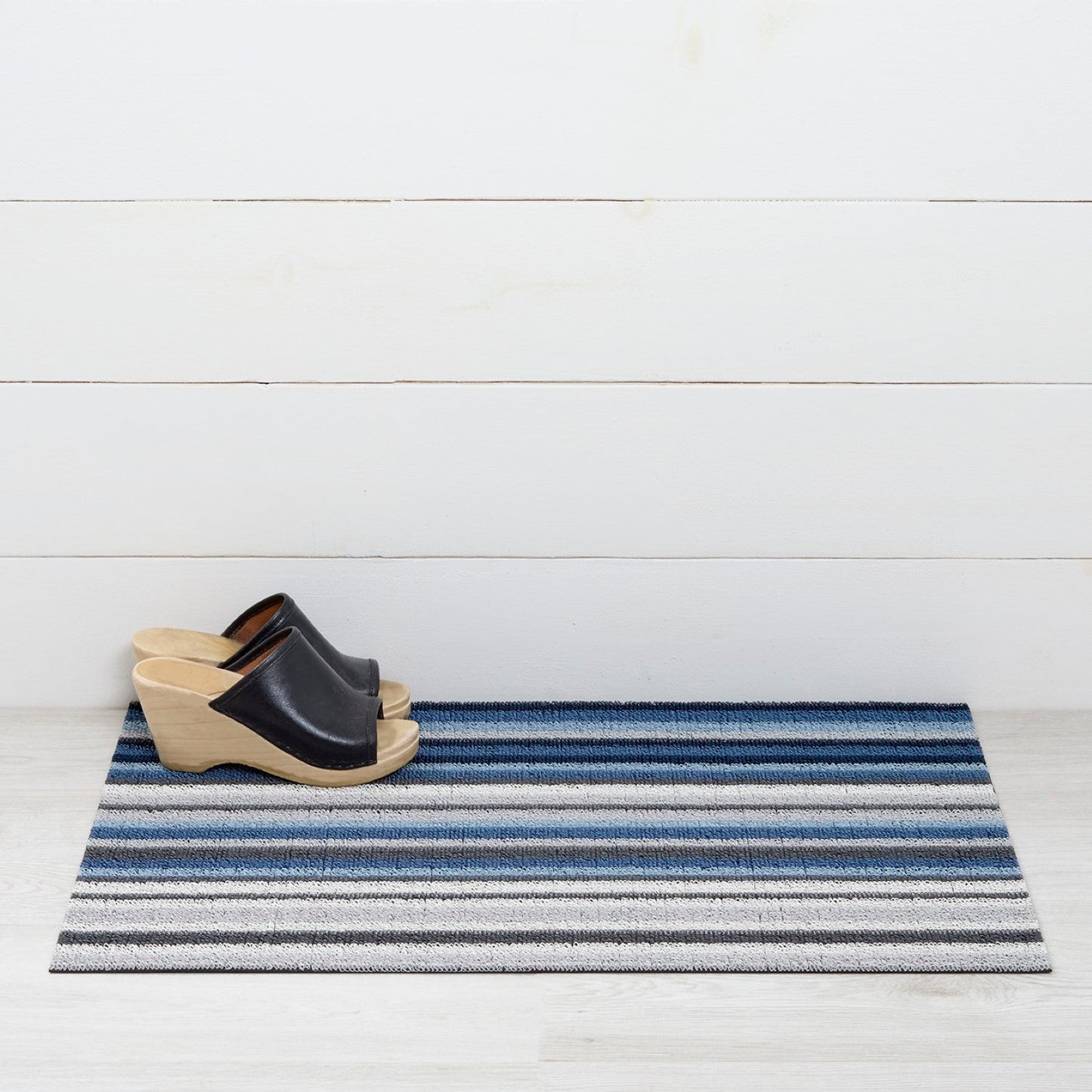 Horizon Stripe Deep Sea Shag Chilewich Chw 201296 001 5