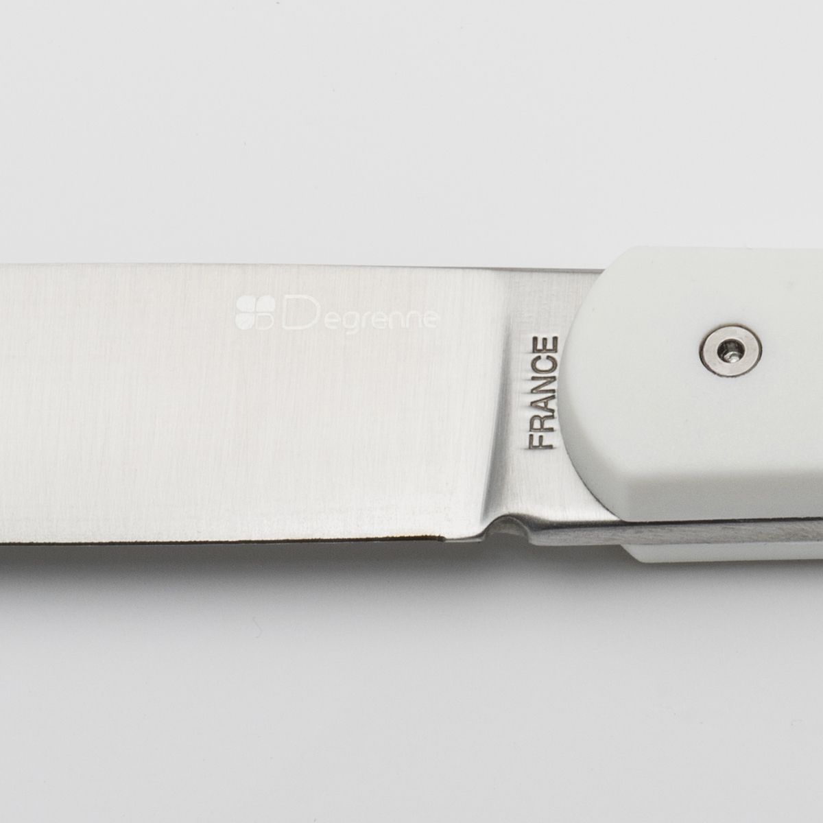 Mirror Mirage Gift Box of 6 Table Steak Knives in White by Degrenne Paris