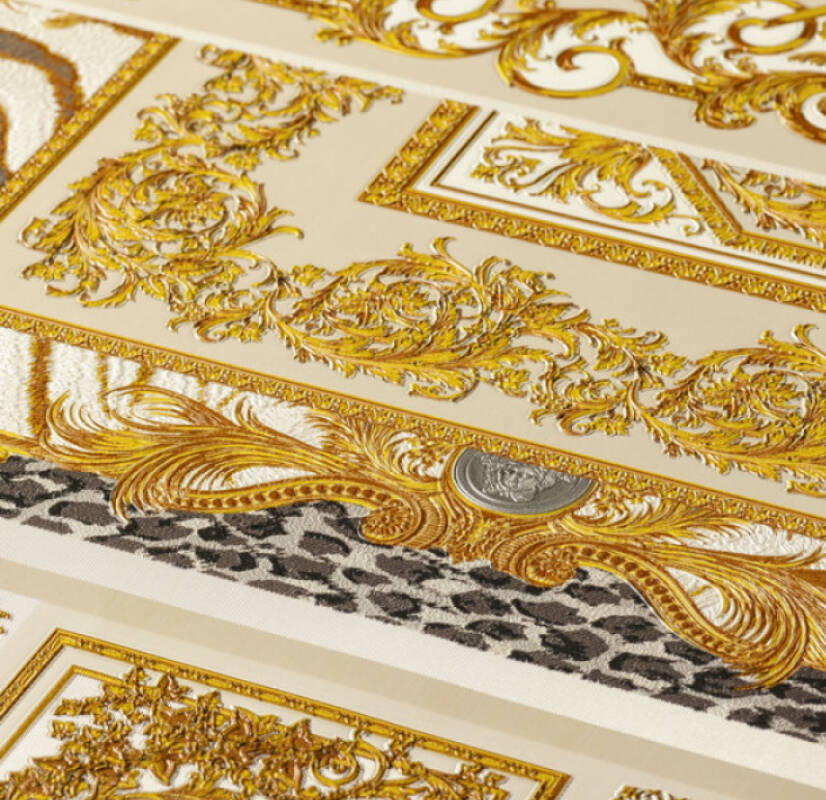 Classical Deco Textured Damask Wallpaper in Cream/Gold from the Versace IV Collection