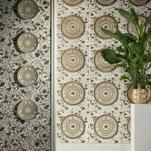 Baroque Circle Textured Wallpaper in Black/Cream by Versace Home