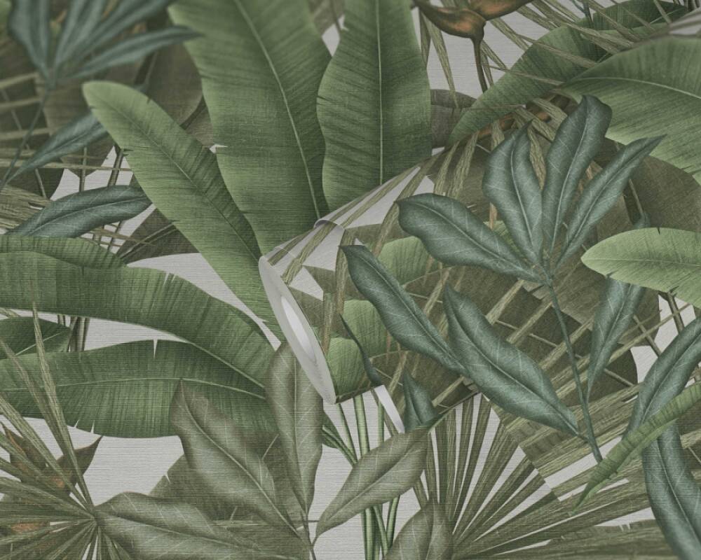 Jungle Leaf Large Floral Wallpaper in Green/White/Beige