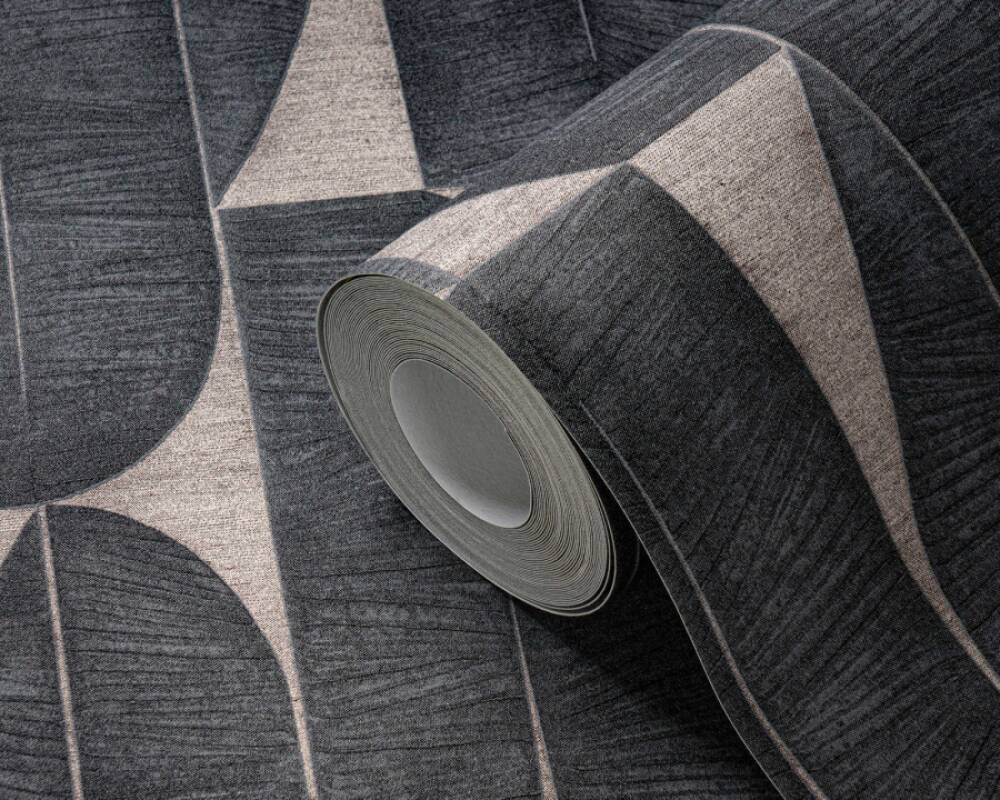 Geometric Leaf Wallpaper in Black/Beige