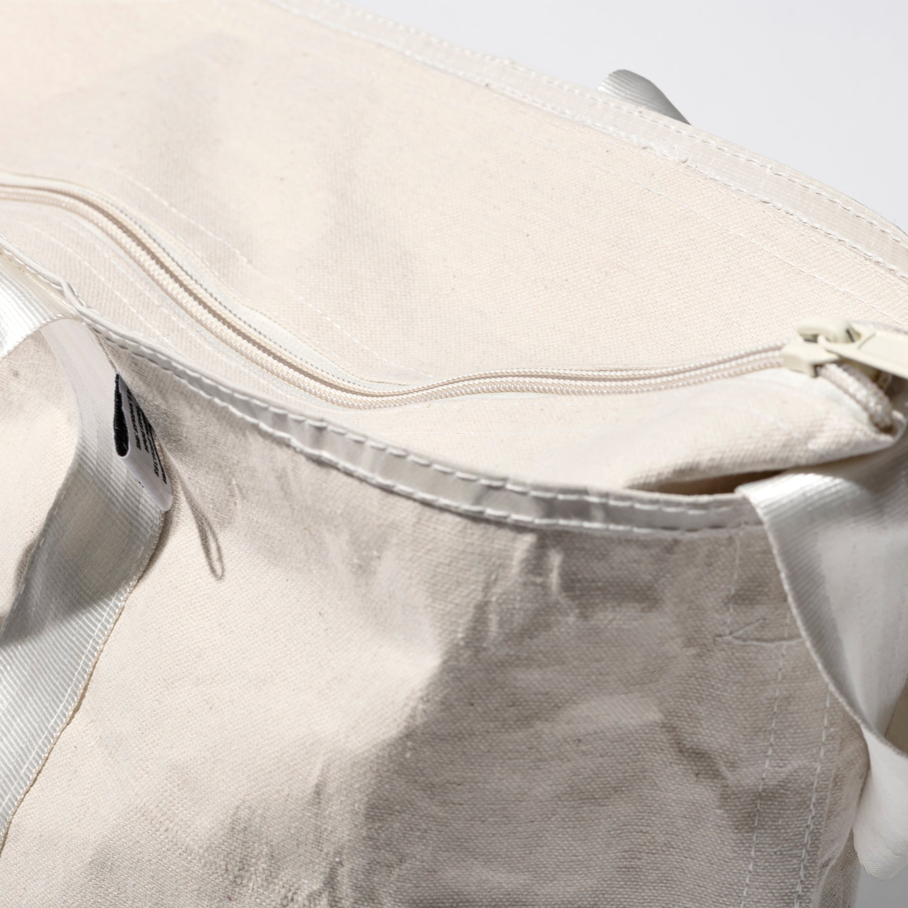 laminated fabric x vintage fabric bag puebco 504575 8