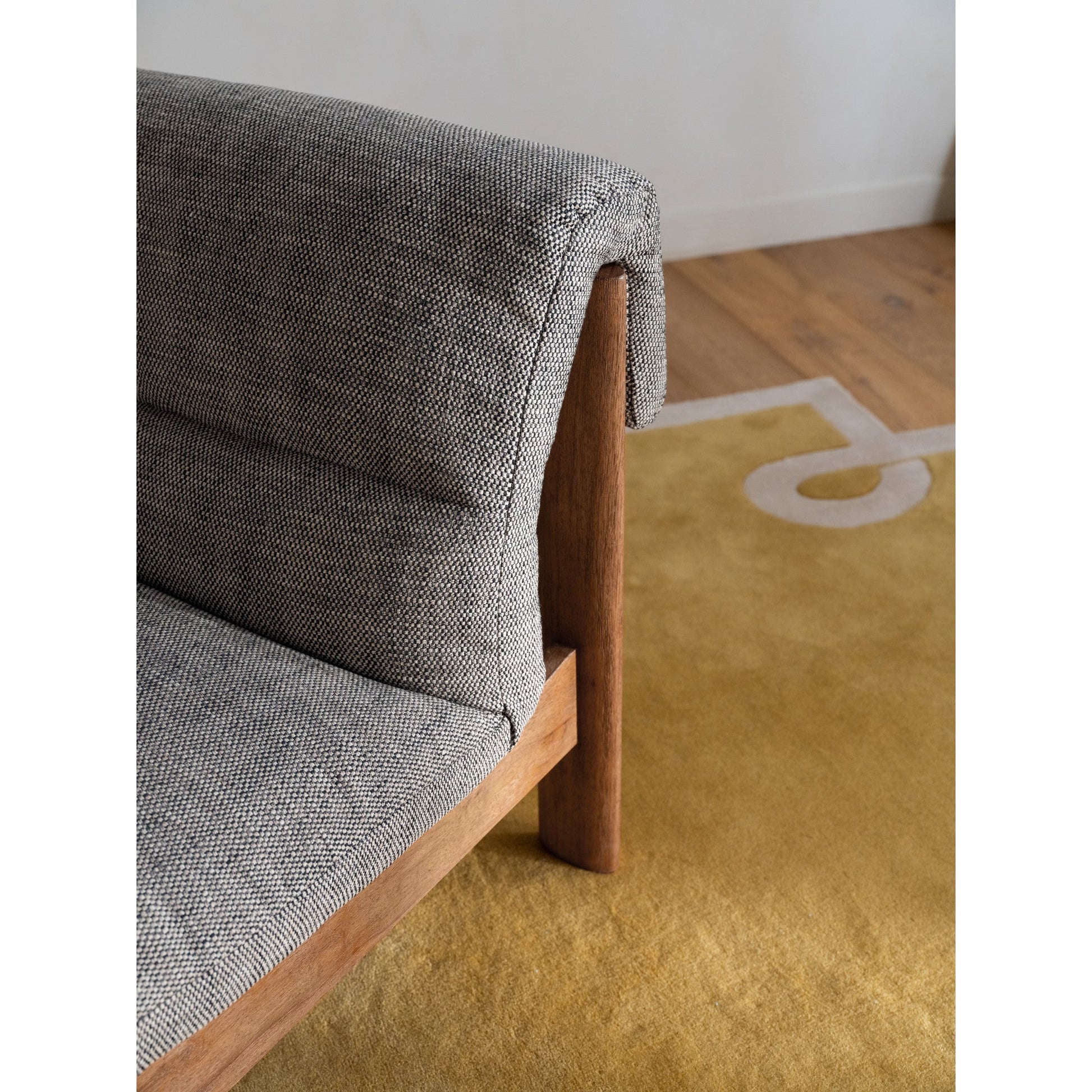 Pierce Accent Chair Moes Home Collection Mhc Az 1006 14 13