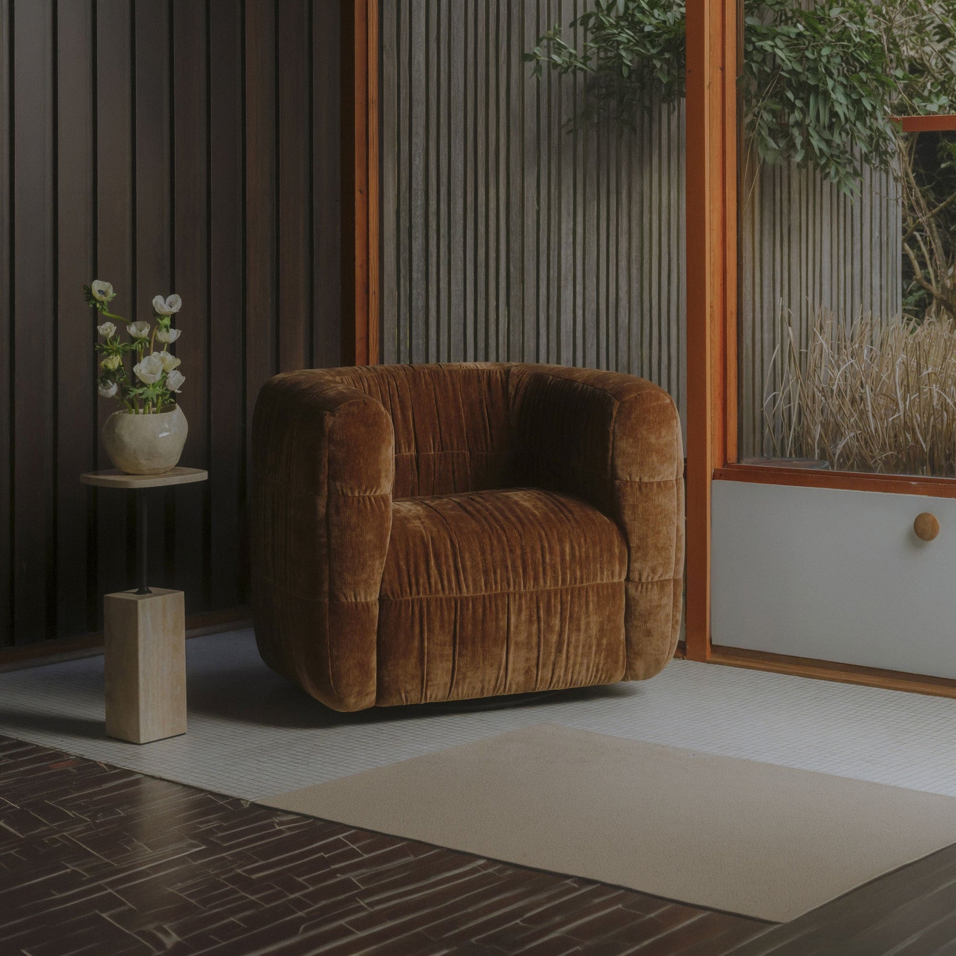 Robson Swivel Chair Moes Home Collection Mhc Az 1007 27 10