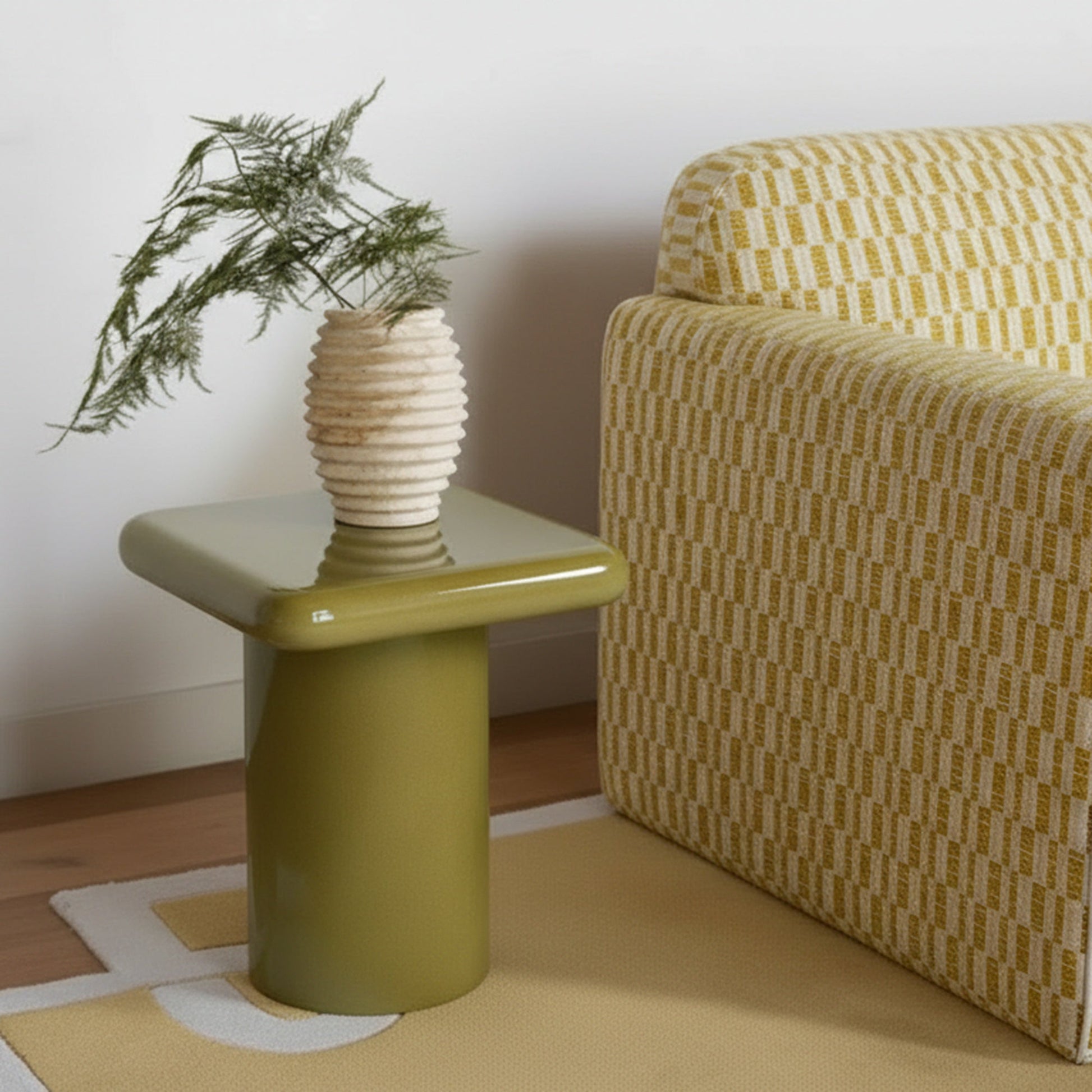 Daisy Side Table Moes Home Collection Mhc Bz 1159 16 2