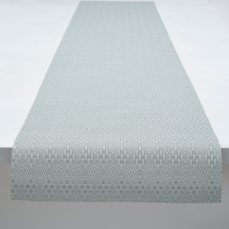 Boxwood Table Runner Martha Stewart Chw 100922 001 1