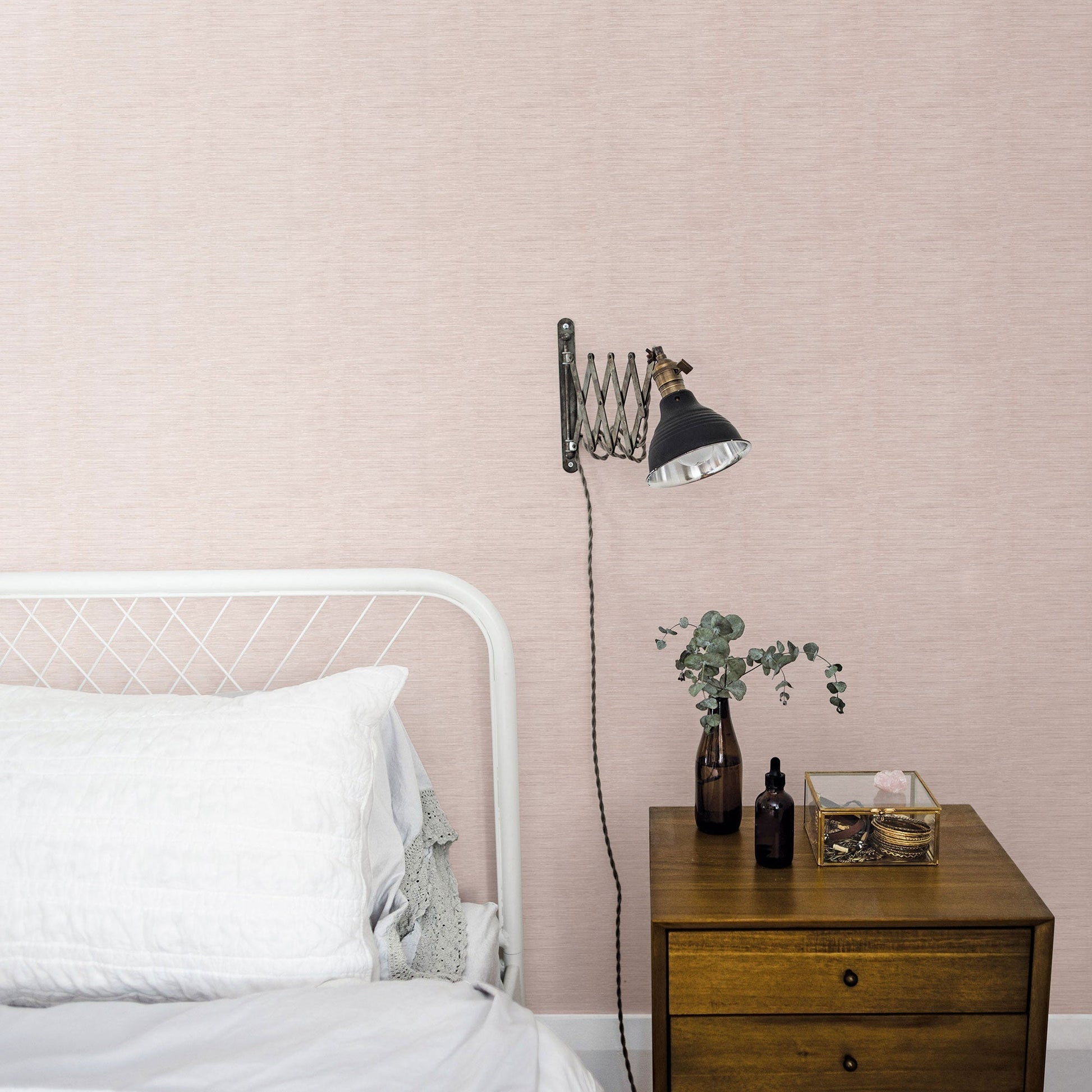 Metallic Plain Pink from the Emporium Collection by Galerie Wallcoverings