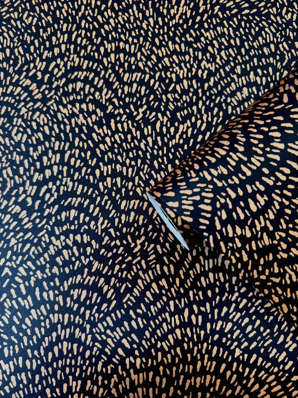 Fan Fleck Wallpaper in Rose Gold/Black