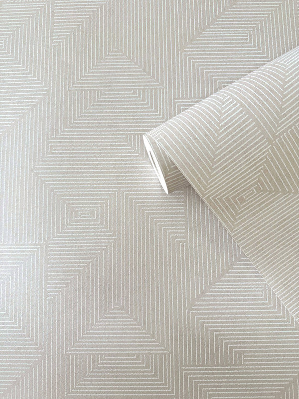 Cleopatra Wallpaper in Cream