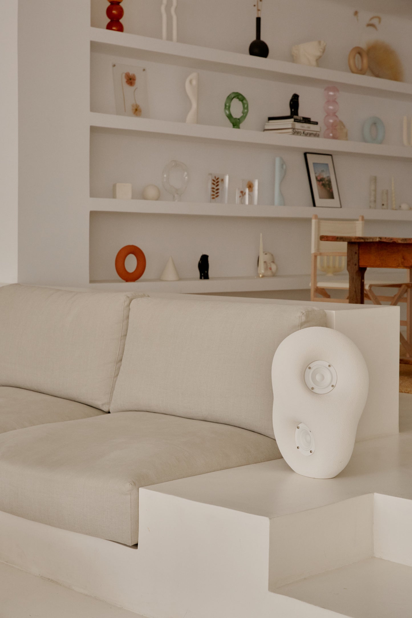 acoustic sculpture speaker by transparent 6