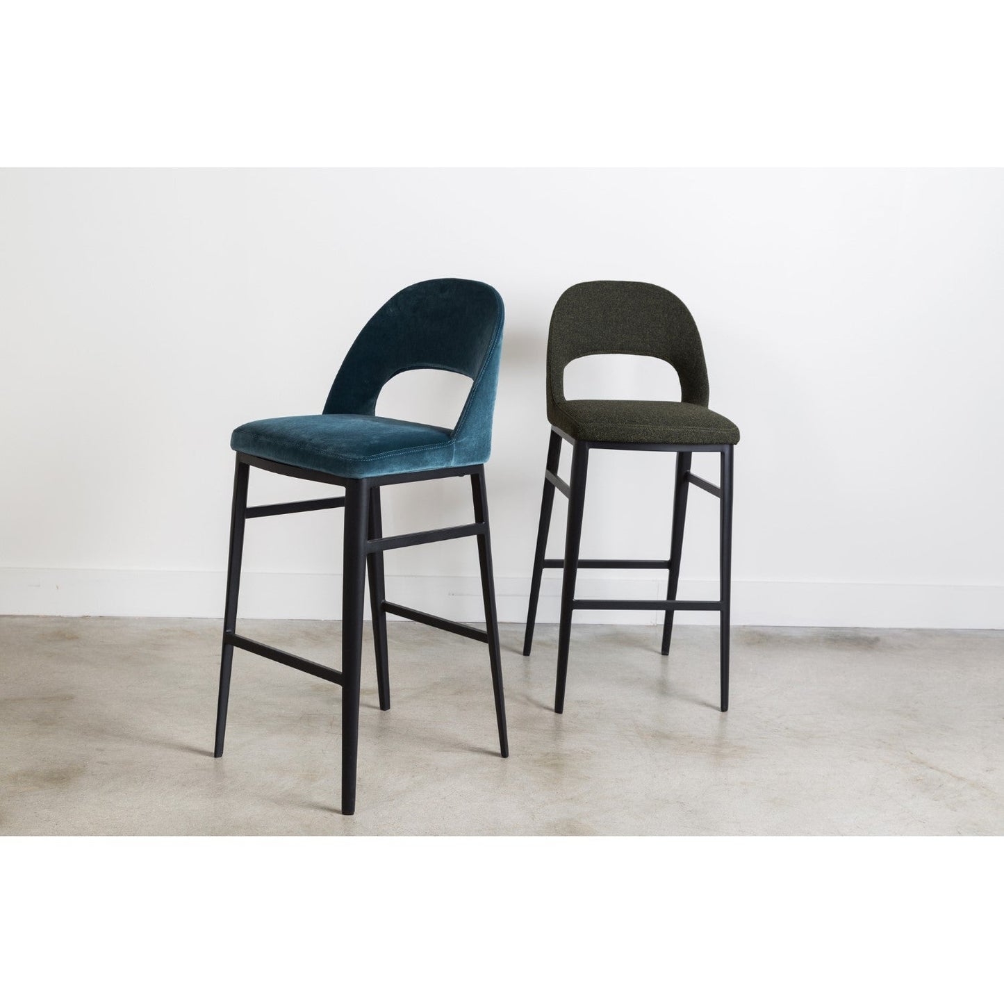 Roger Barstools 12