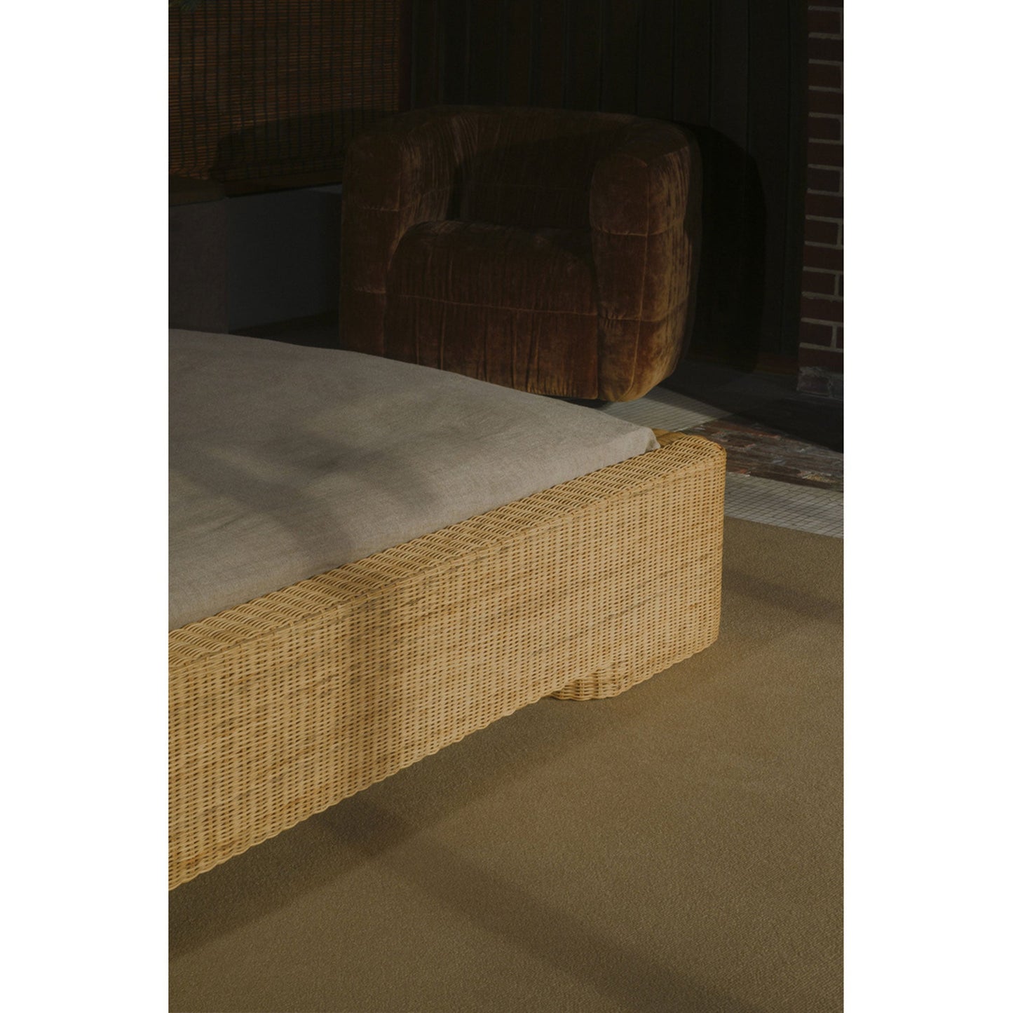 Claudia Bed Moes Home Collection Mhc Et 1003 24 0 10
