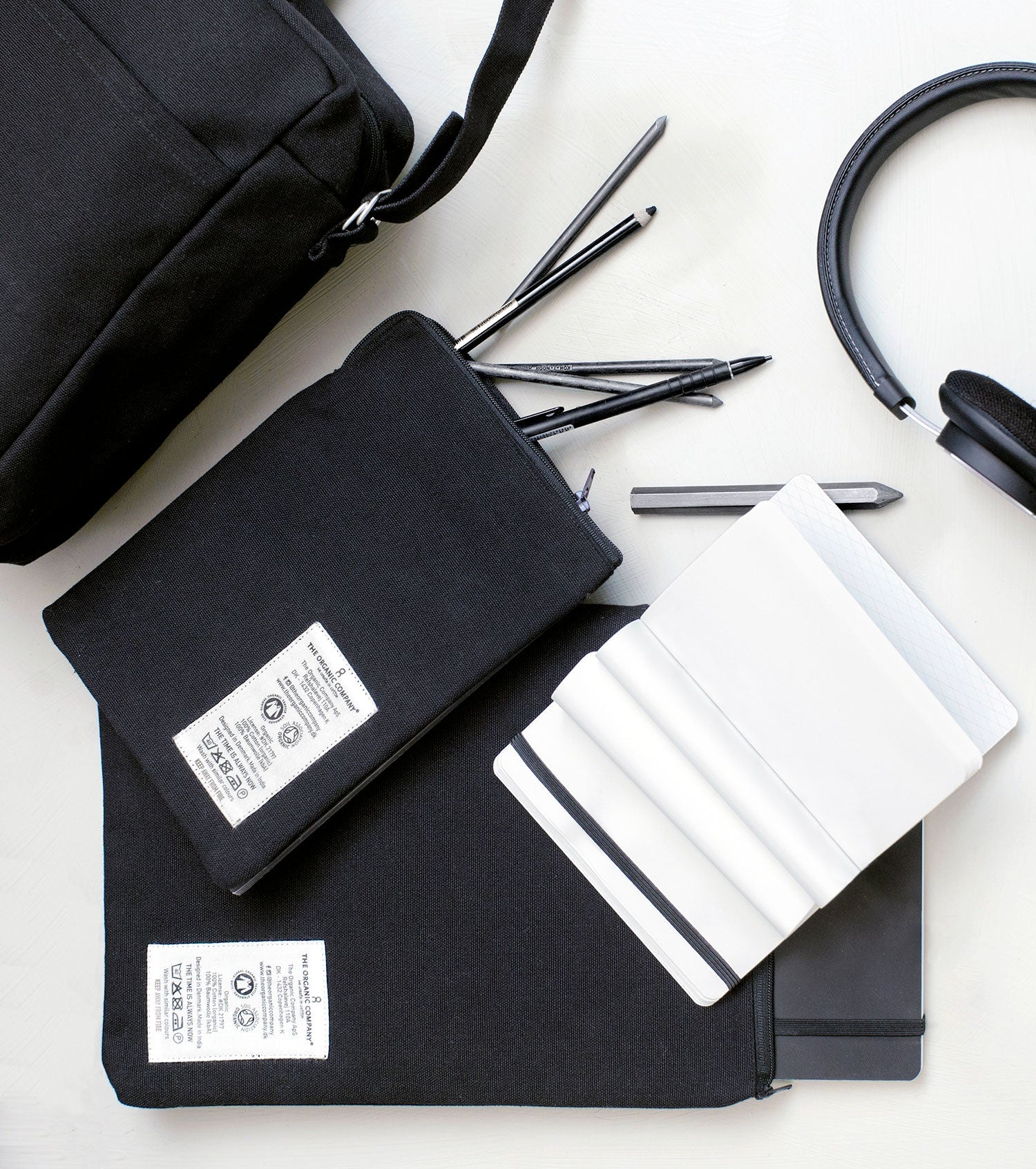 flat bags in multiple colors sizes design by the organic company 6