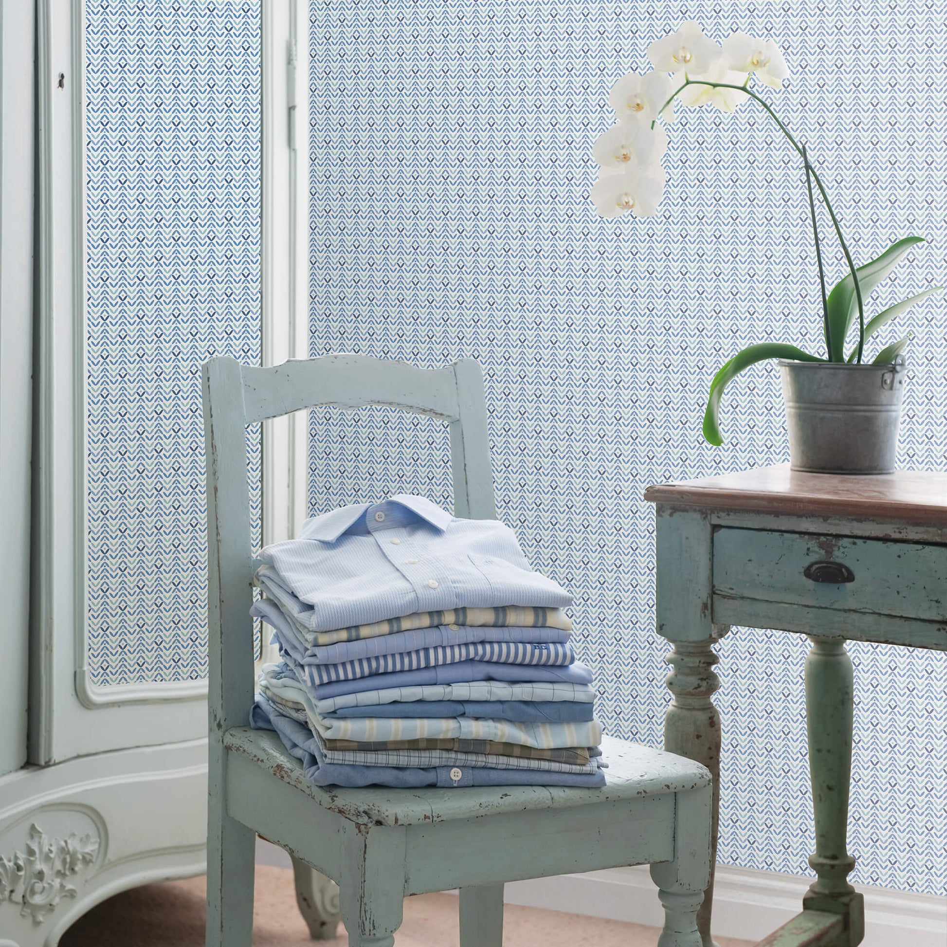 Tulip Flip Blue/Mint Wallpaper from the Small Prints Collection by Galerie Wallcoverings
