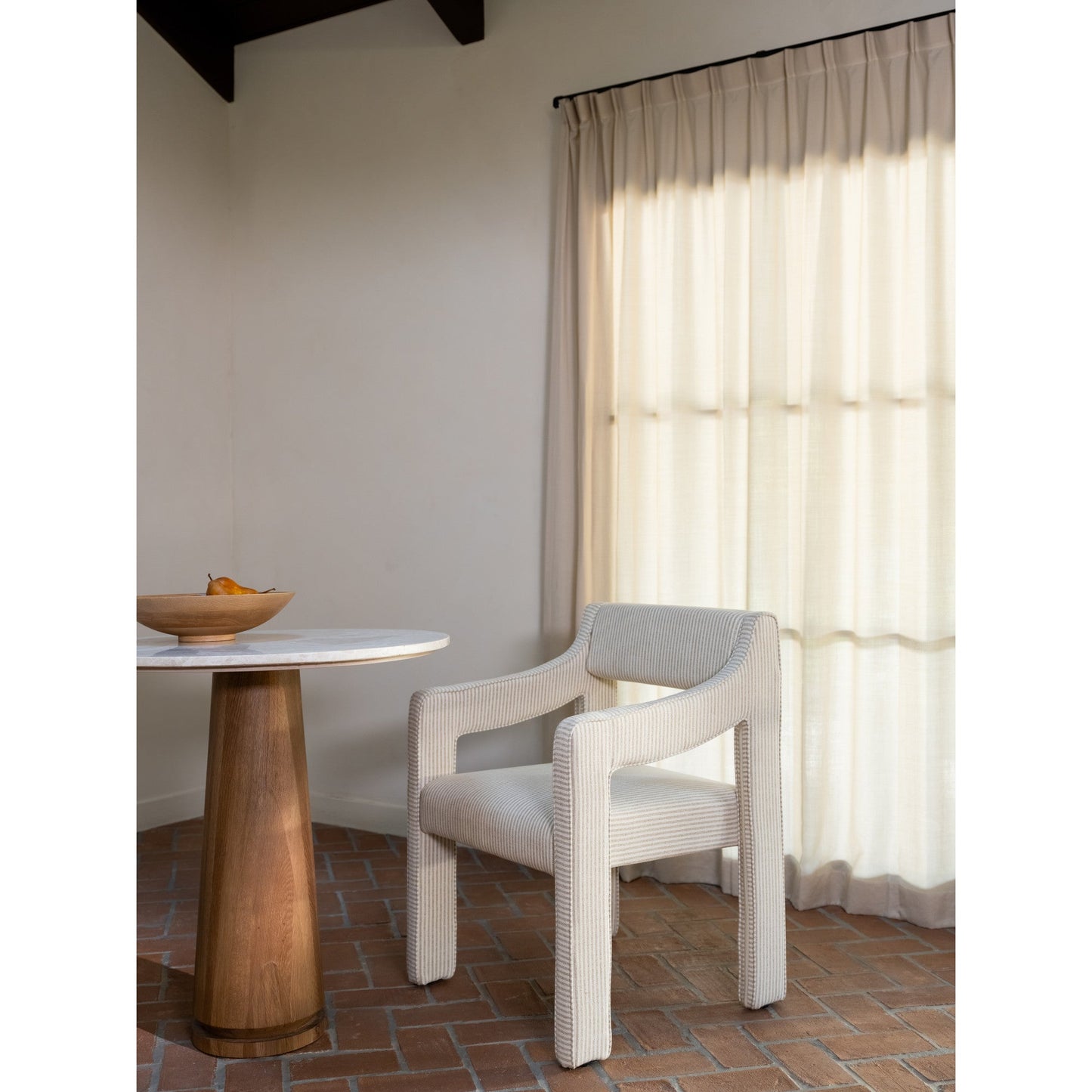 Sage Cafe Table Moes Home Collection Mhc Jd 1106 34 0 5