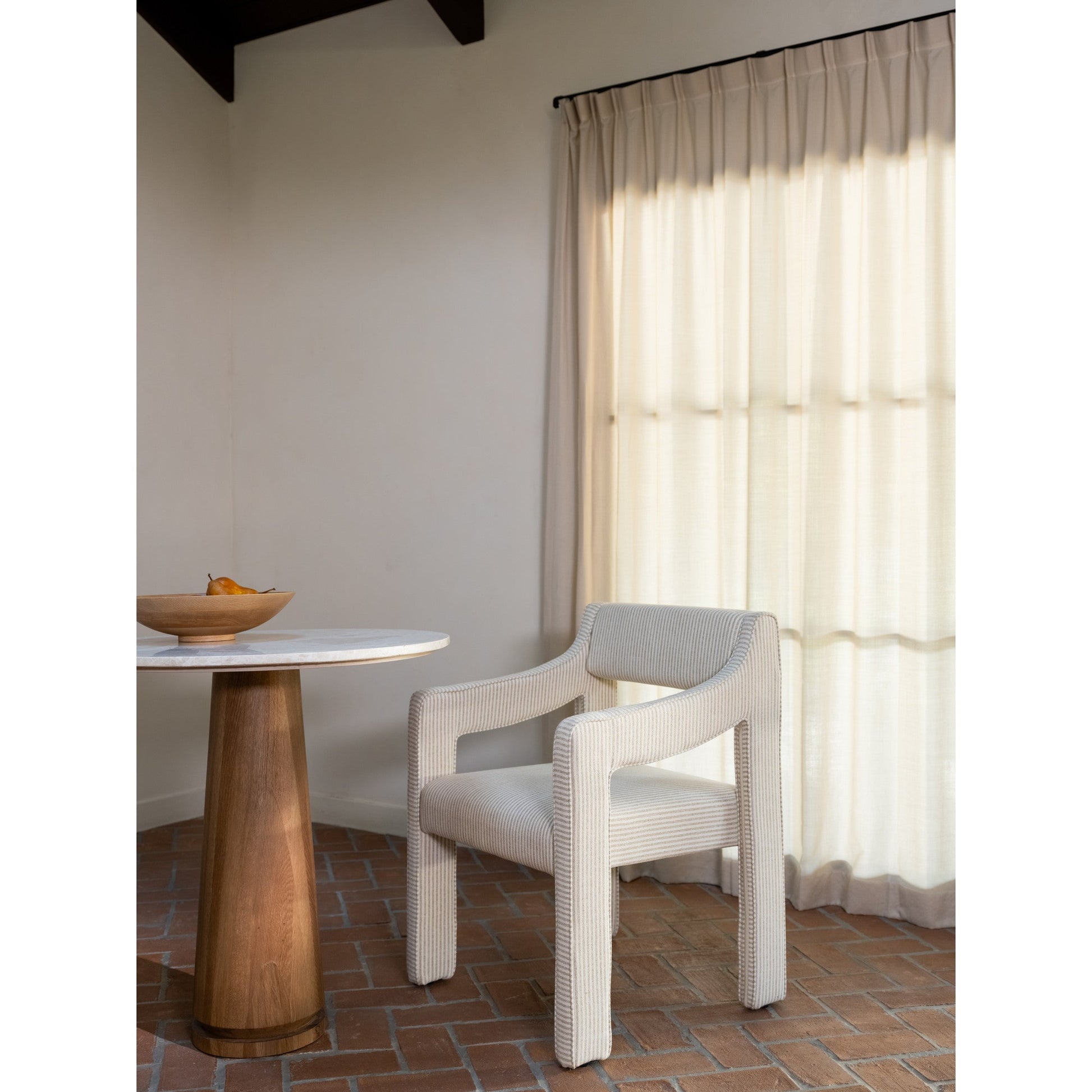 Sage Cafe Table Moes Home Collection Mhc Jd 1106 34 0 5