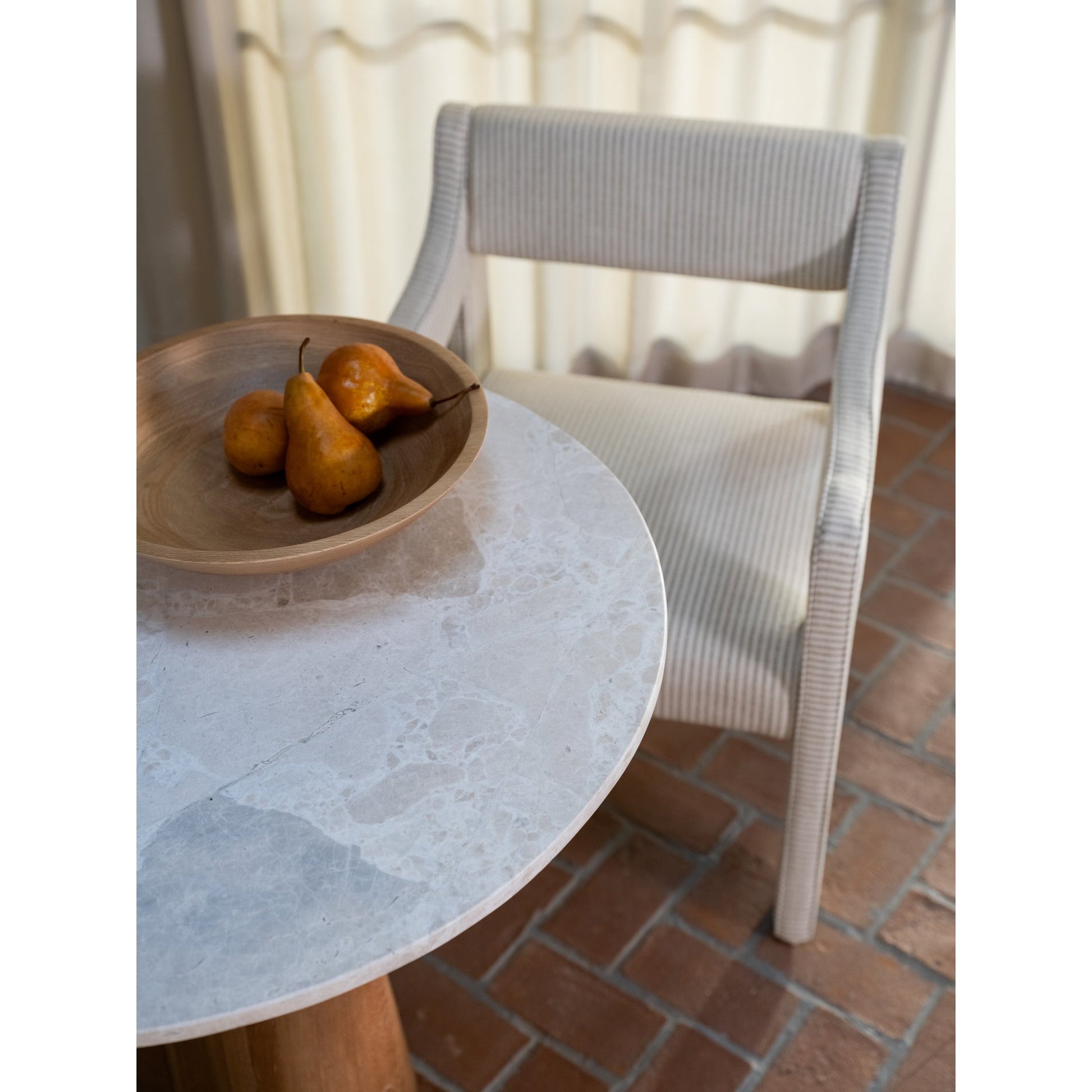 Sage Cafe Table Moes Home Collection Mhc Jd 1106 34 0 7