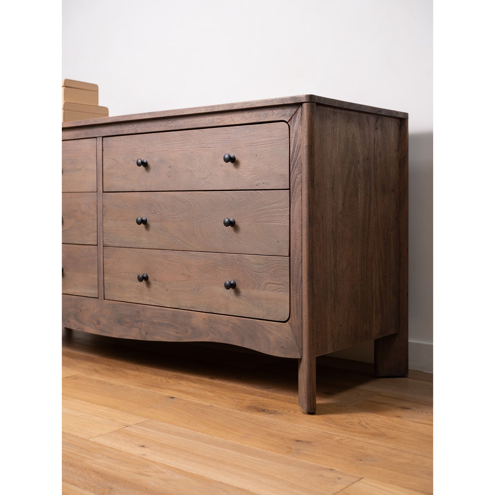 Mabel Dresser Moes Home Collection Mhc Lx 1086 20 4