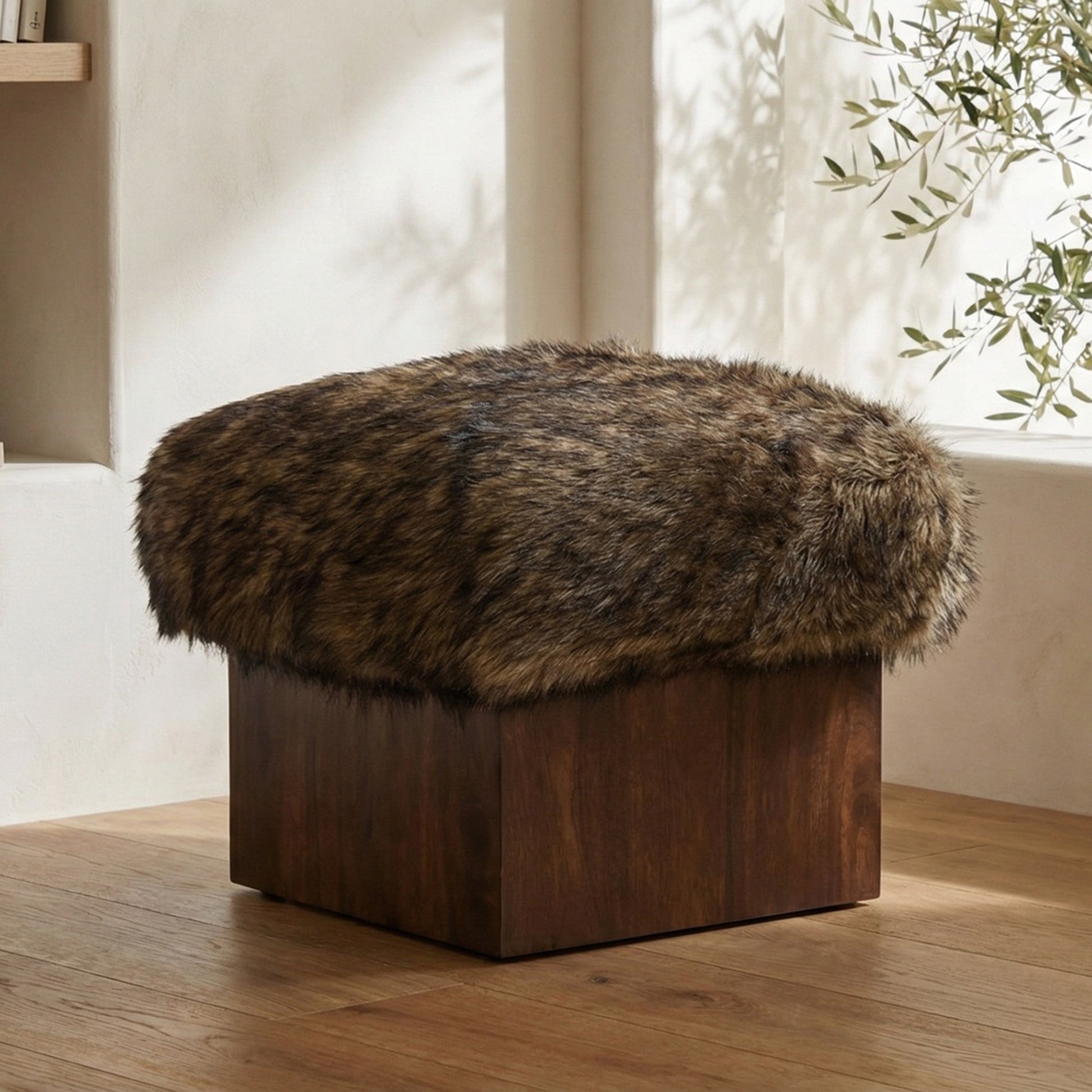 Serge Ottoman Moes Home Collection Mhc Mu 1006 37 5