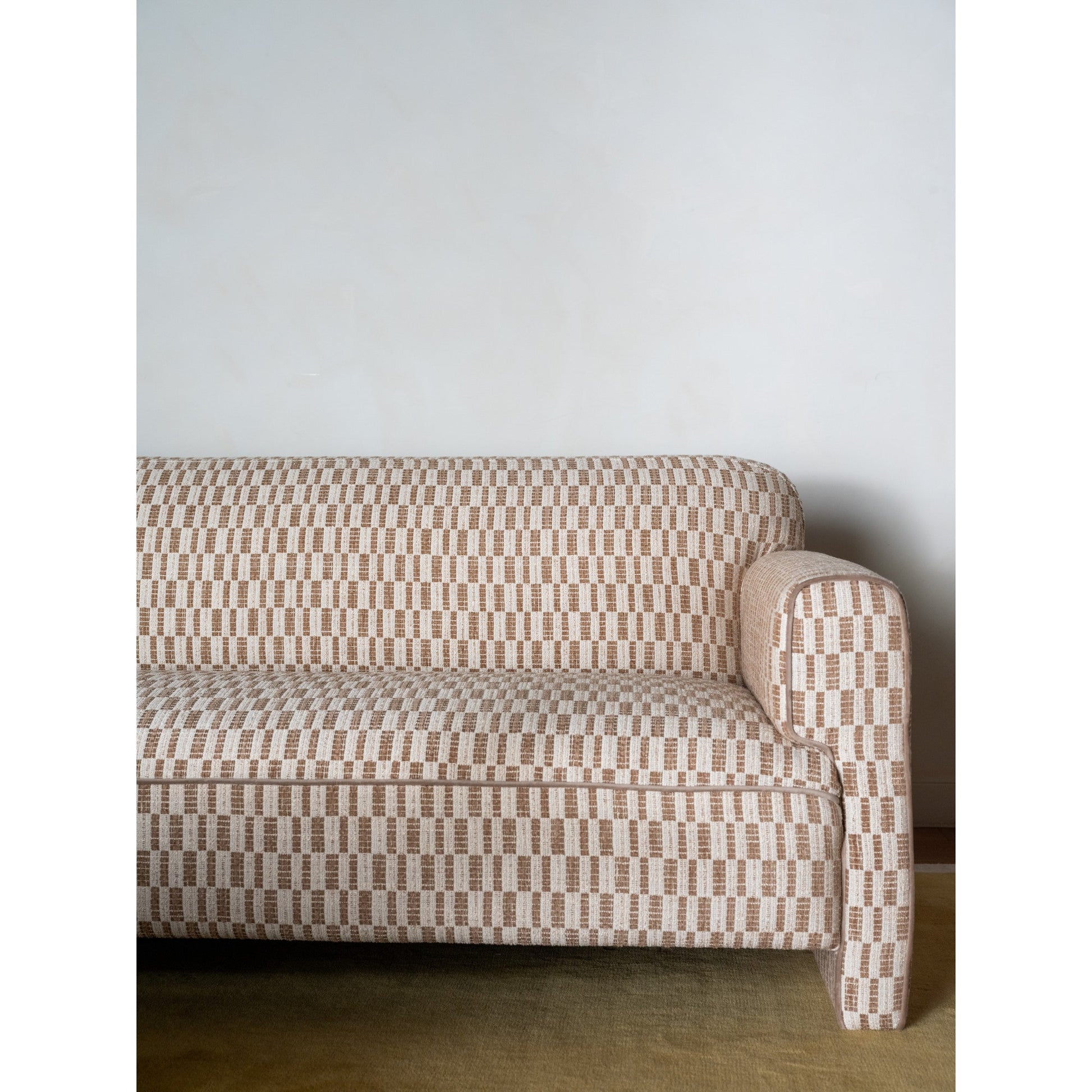Leo Sofa Moes Home Collection Mhc Oa 1076 08 9
