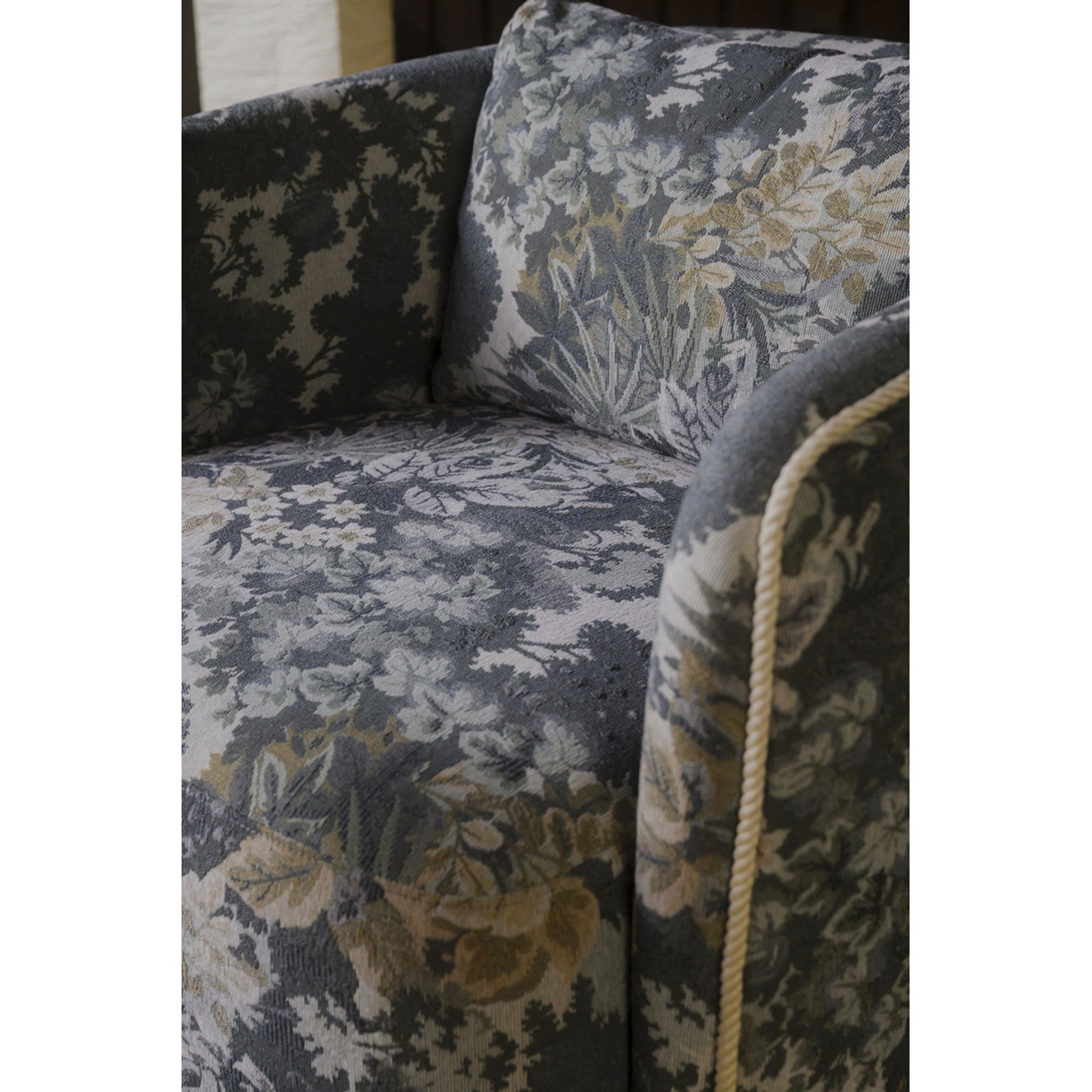 Cecil Accent Chair Moes Home Collection Mhc Oa 1114 45 11