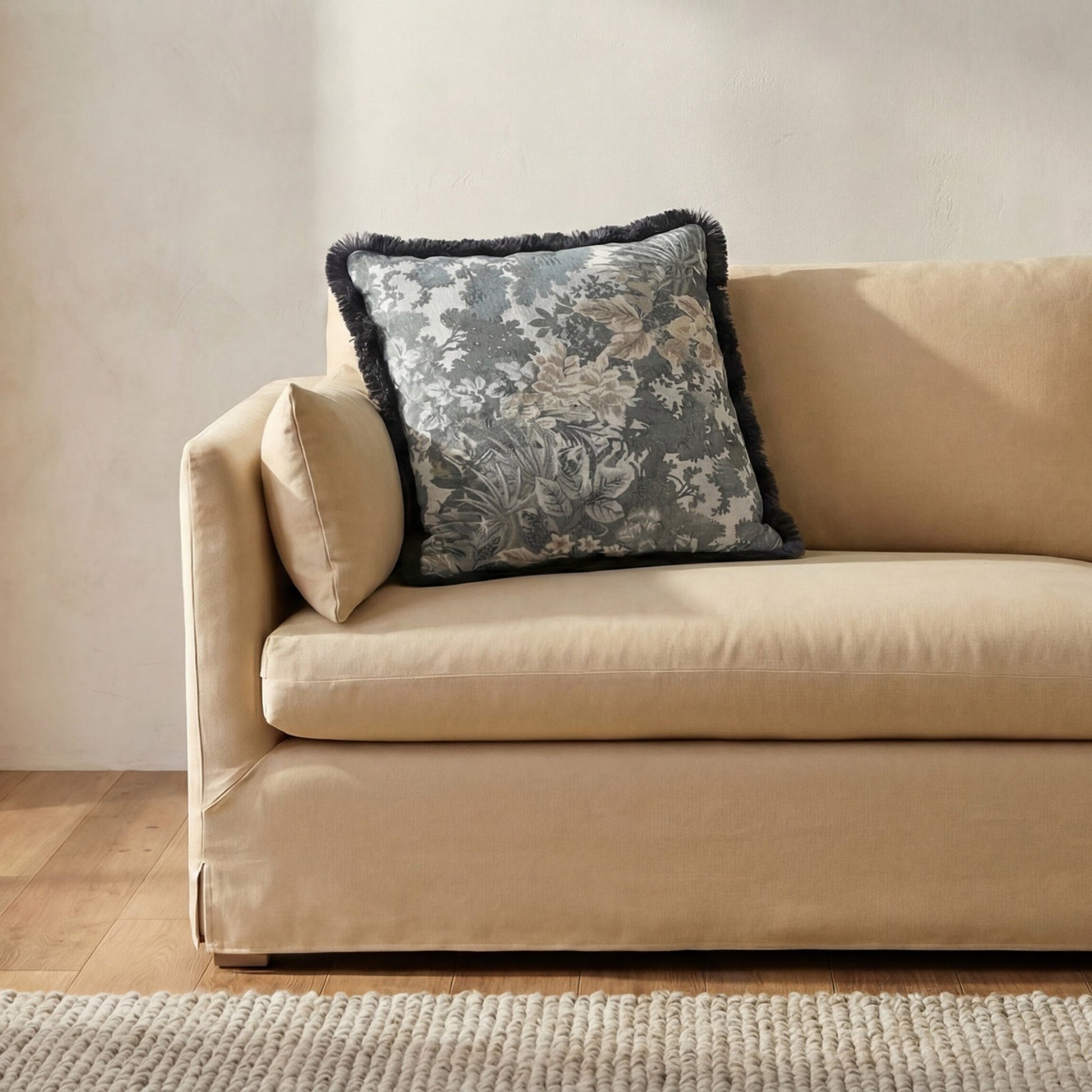 Yasmin Tapestry Cushion Moes Home Collection Mhc Oa 1121 26 6