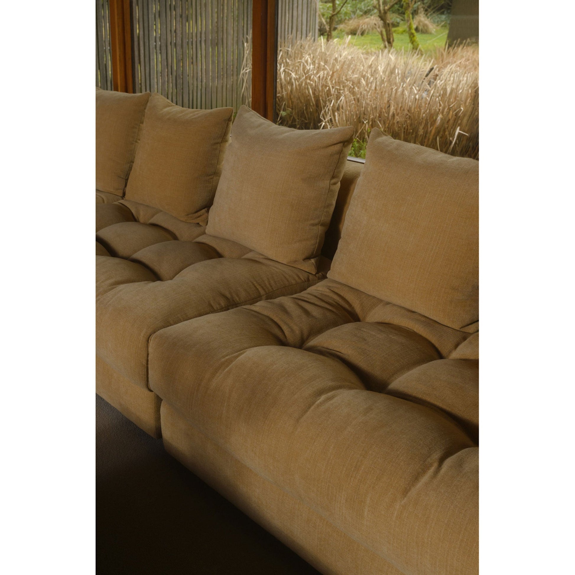 Davie Slipper Chair Moes Home Collection Mhc Oa 1126 09 5