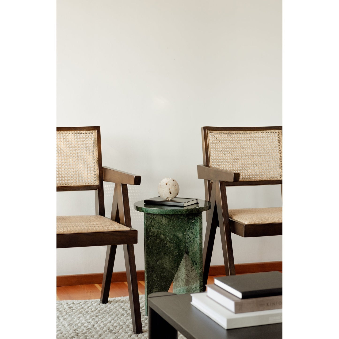 grace accent table by Moe's Home Collection mhc pj 1021 02 21
