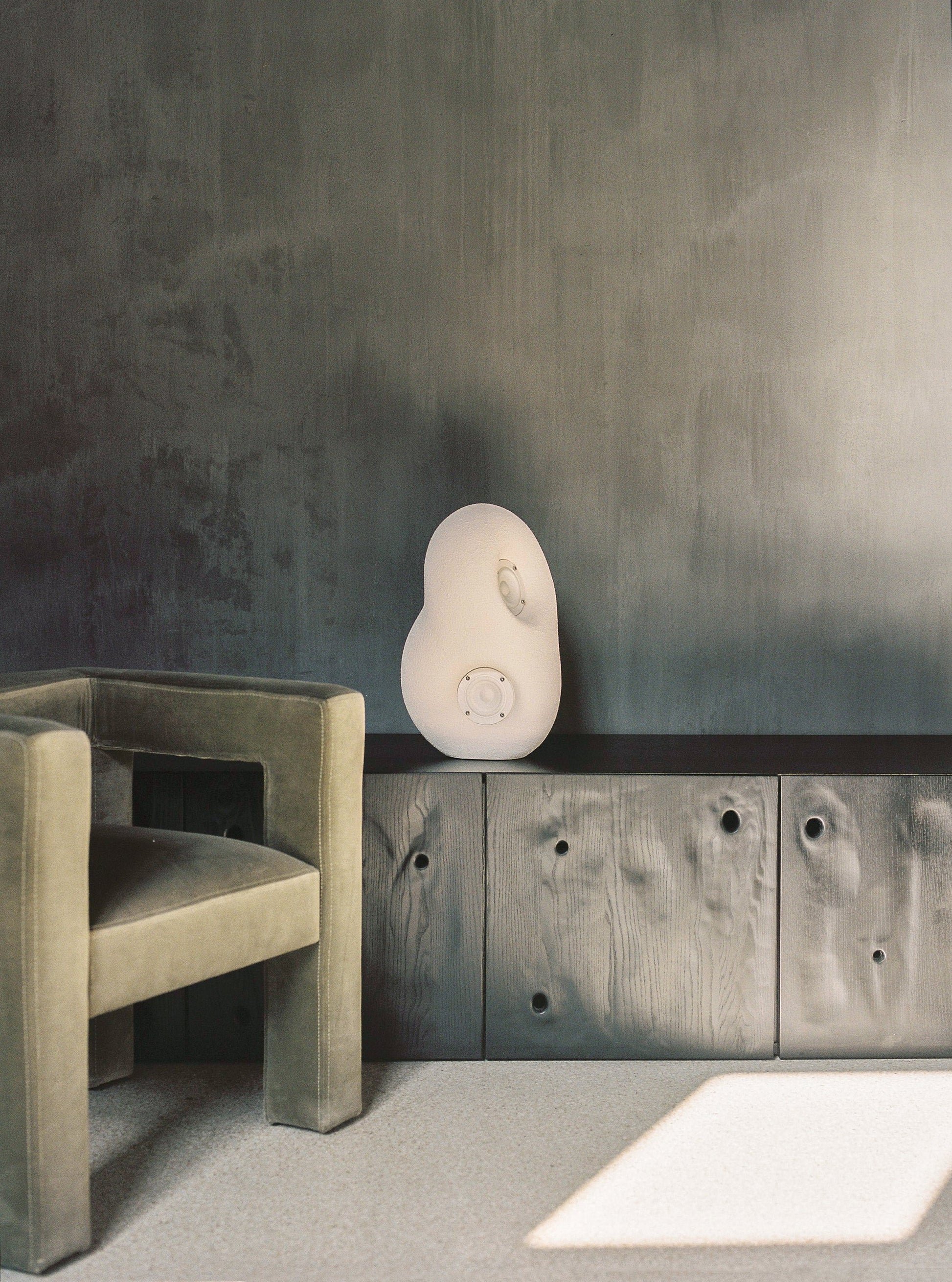 acoustic sculpture speaker by transparent 14