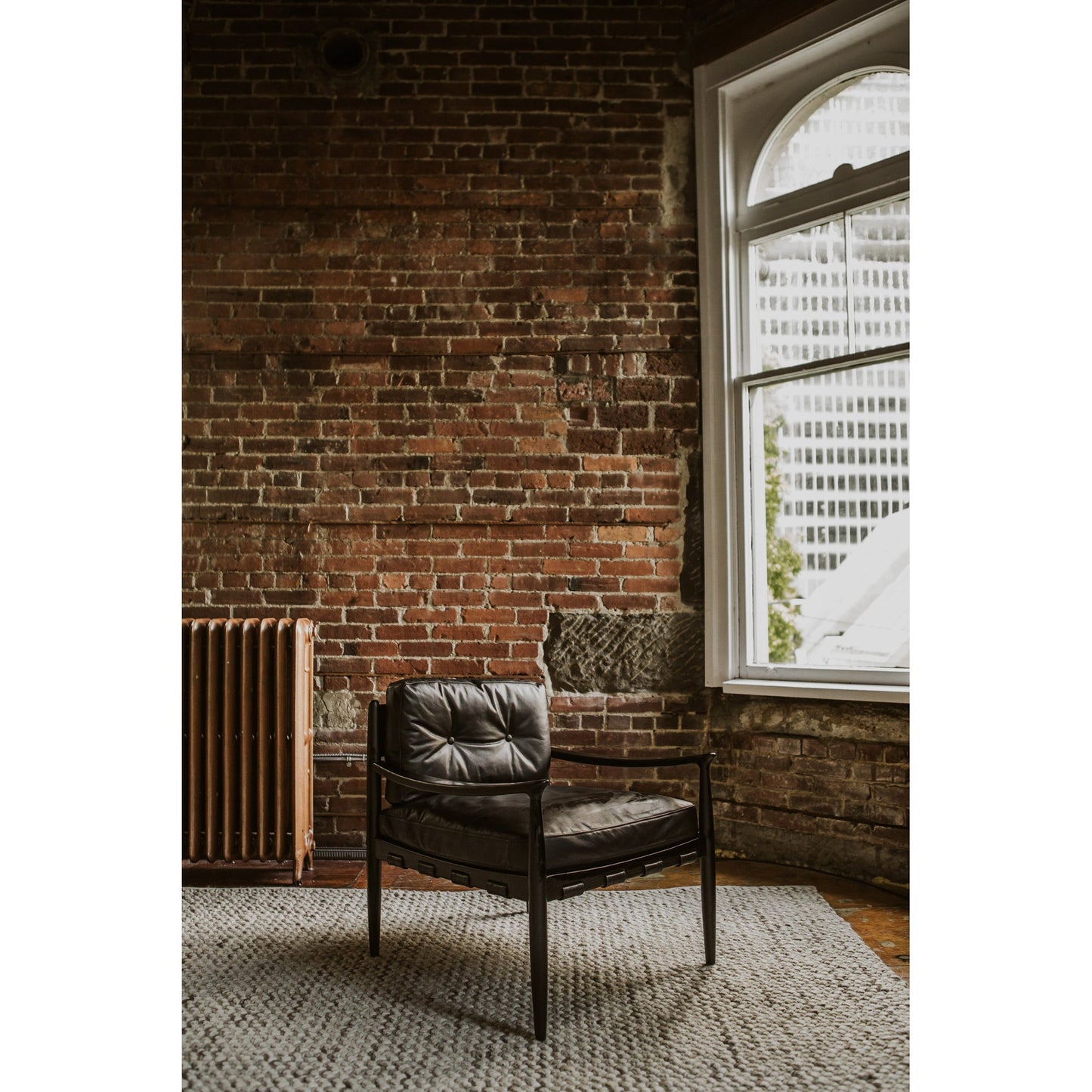 turner leather chair by Moe's Home Collection mhc qn 1027 02 9