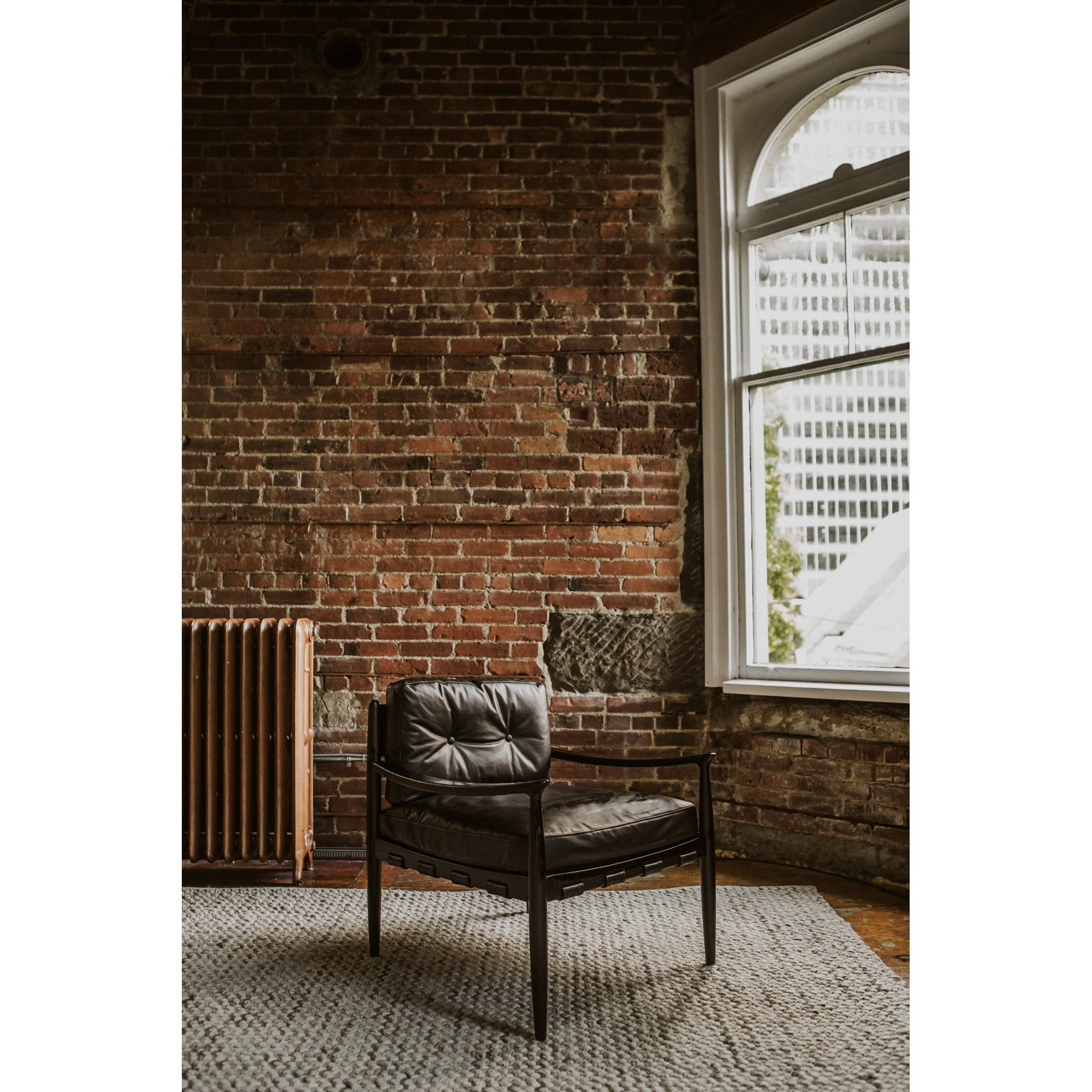 turner leather chair by Moe's Home Collection mhc qn 1027 02 9