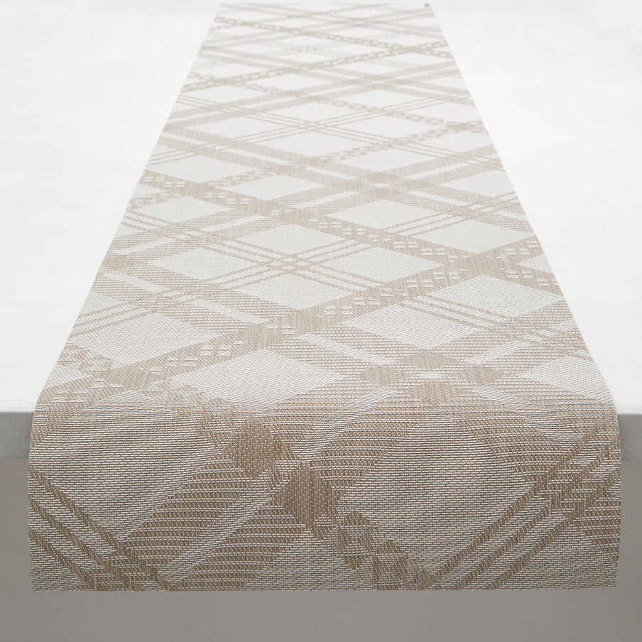 Ribbons Table Runner Martha Stewart Chw 100925 001 3