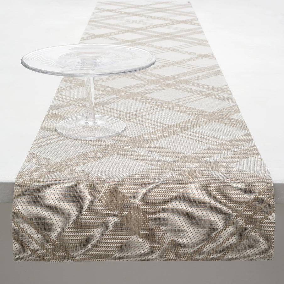 Ribbons Table Runner Martha Stewart Chw 100925 001 8