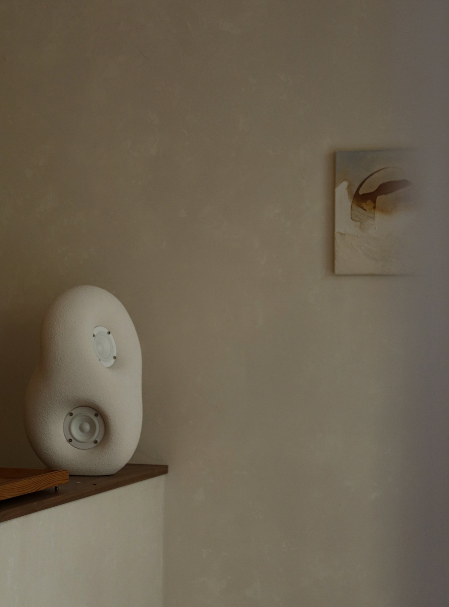 acoustic sculpture speaker by transparent 16