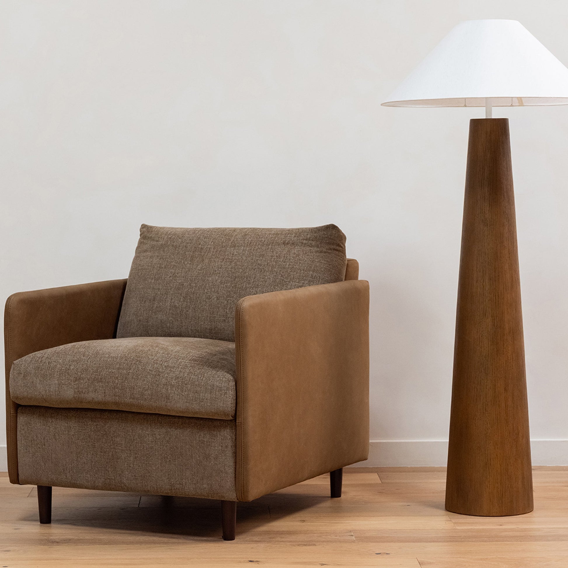 Teller Accent Chair Moes Home Collection Mhc Vv 1005 03 7