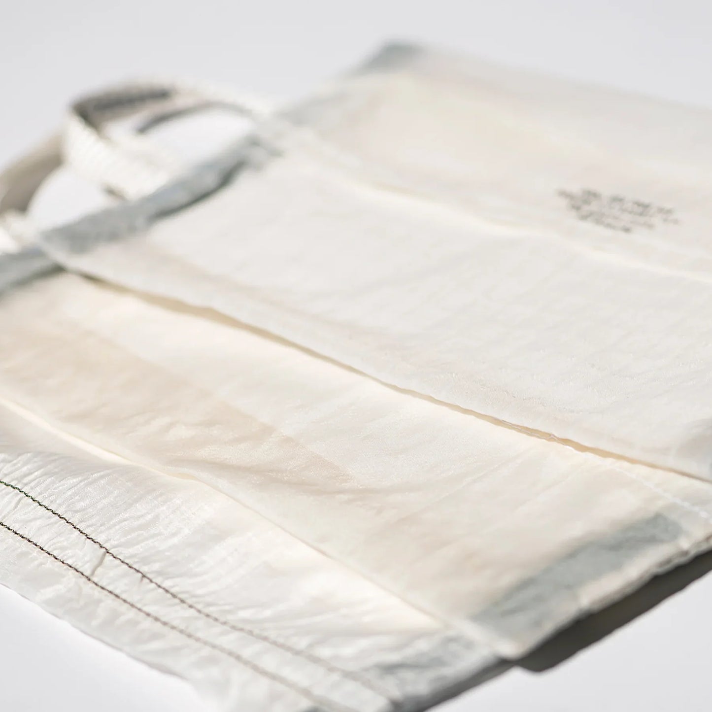 Vintage Parachute Tissue Cover in White