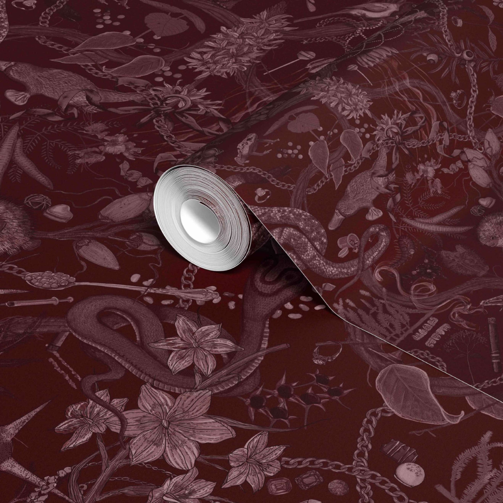 Glamour Life Wallpaper in Wine/Wine