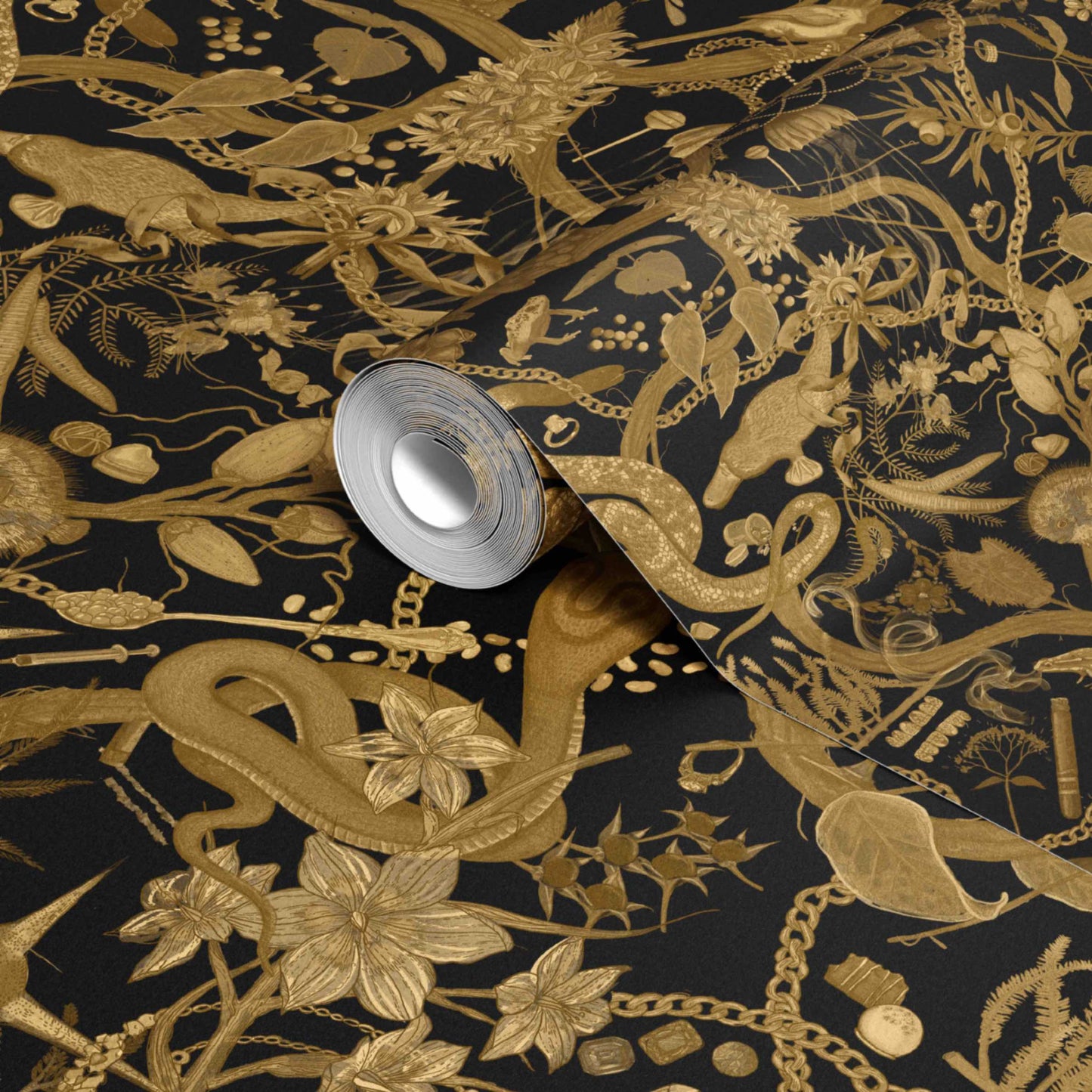 Glamour Life Wallpaper in Black/Gold