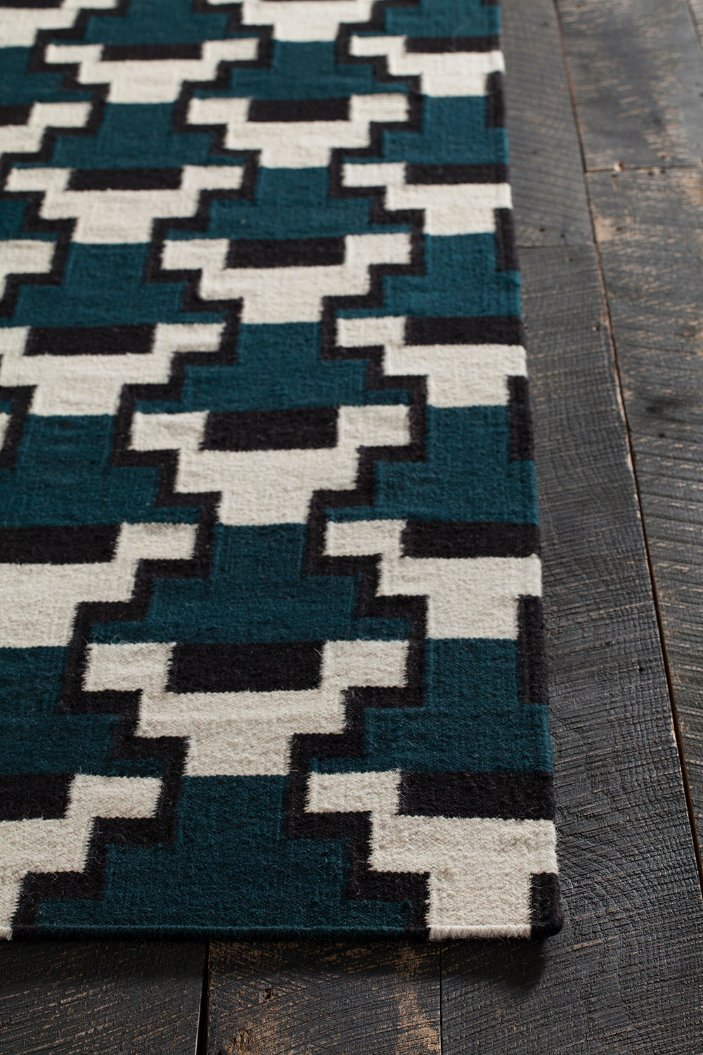 Avon Hand Woven Contemporary Flatweave Avo 34400 Rug Chandra Rugs 3